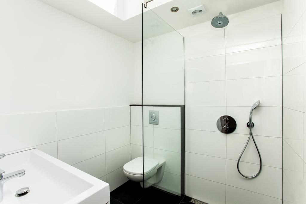 Stayci Serviced Apartments Royal Palace Хага Екстериор снимка