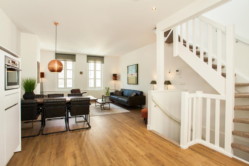 Stayci Serviced Apartments Royal Palace Хага Екстериор снимка